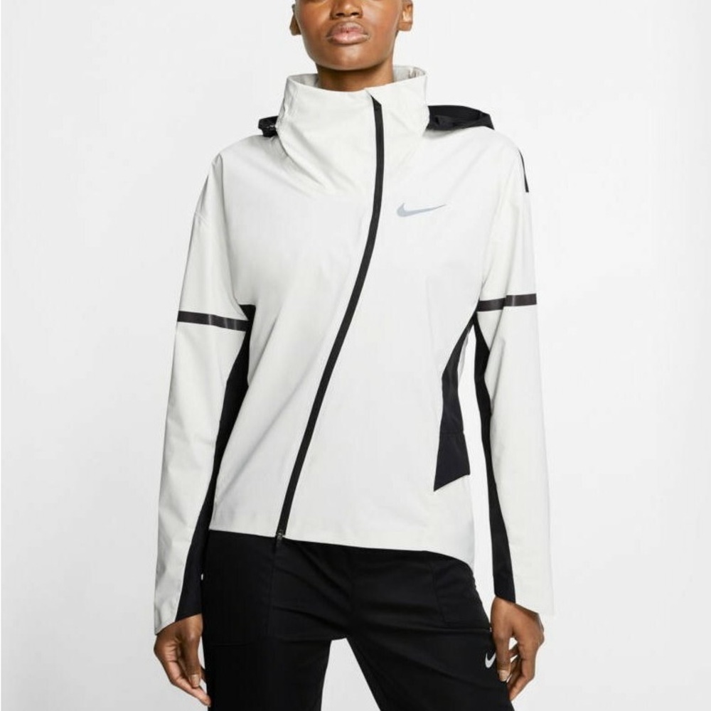 Nike Zonal AeroShield Women's Hooded Running Jacket